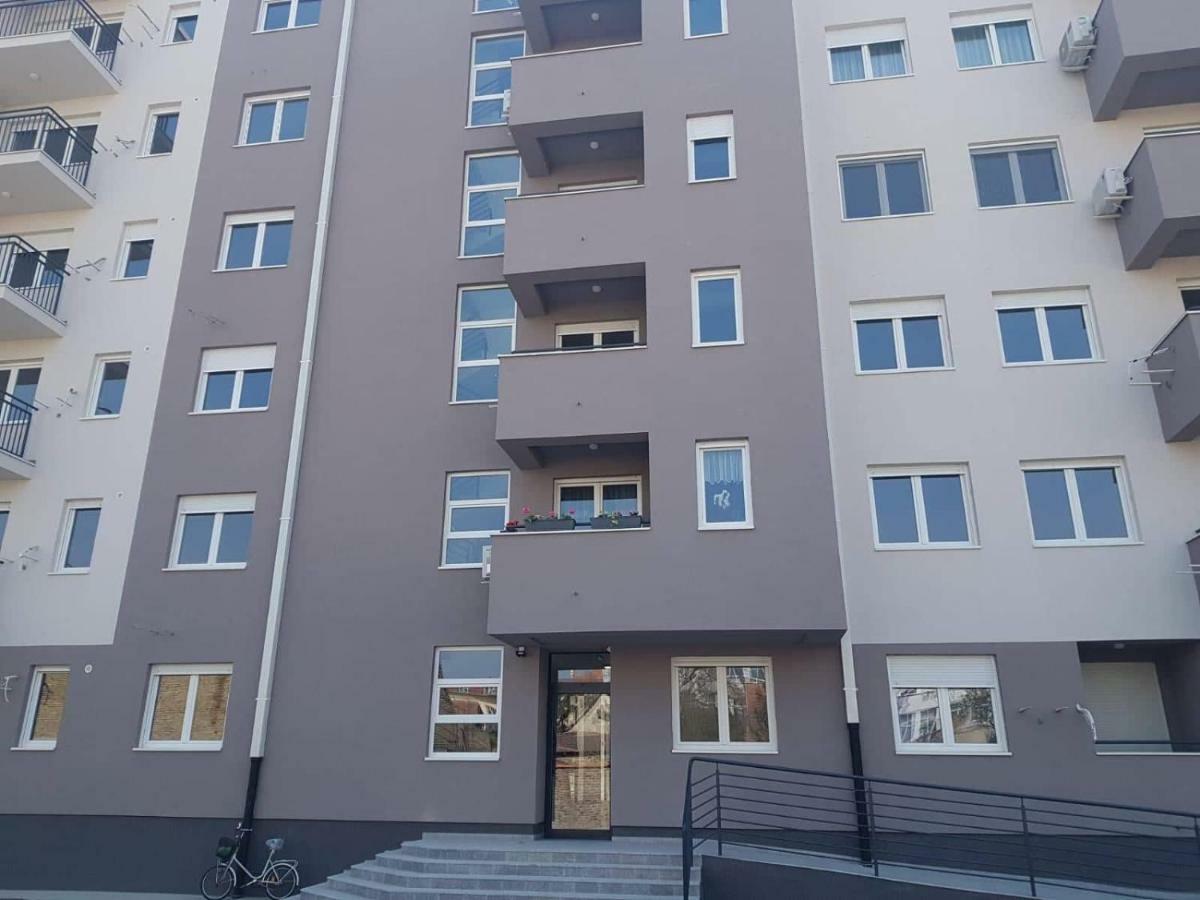 Lux Apartment Sanja 1 苏博蒂察 外观 照片